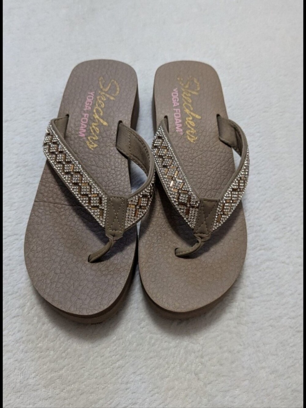 Skechers Taupe Beaded Yoga Foam Thong Sandals
